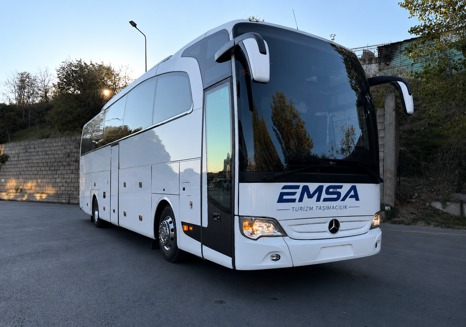 EMSA Turizm otobüs aracı